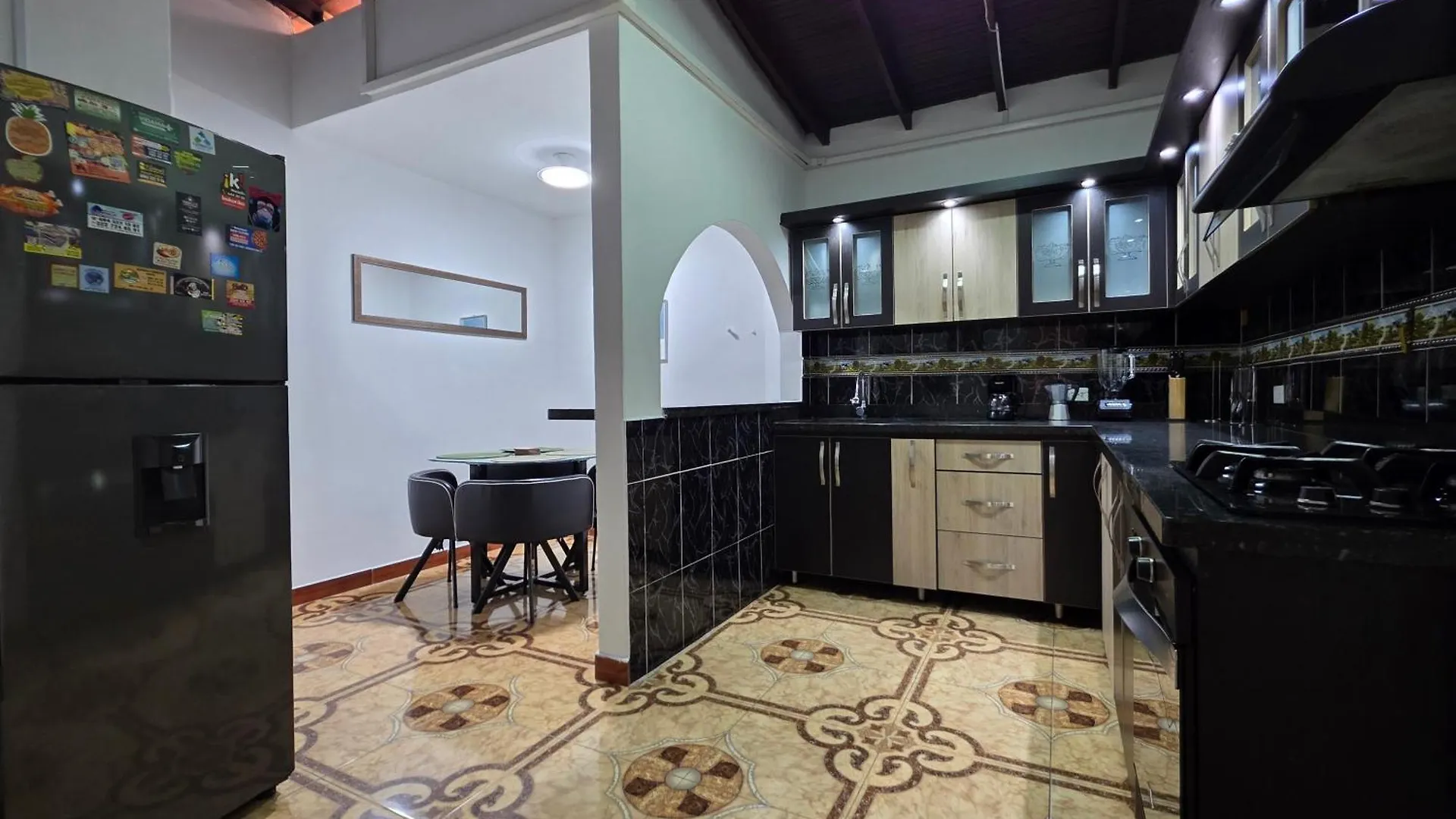 5Starhomes - Casa Privada Cerca Al Estadio Y La 70 Medellin